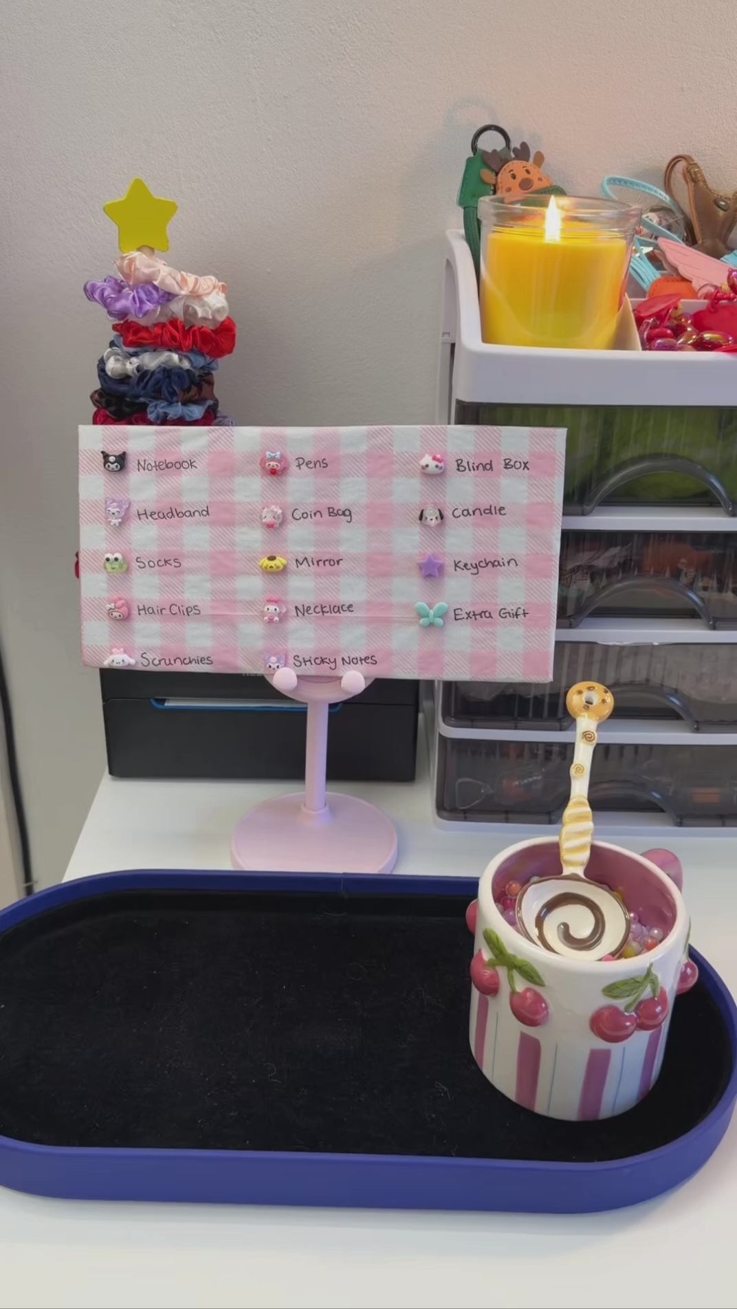 Mystery scoops + Candy capsules